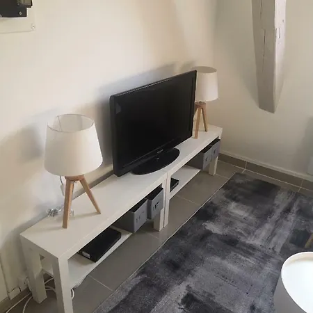 Cosy Village Apartment