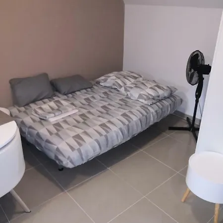 Cosy Village Apartment Bonneuil-en-France